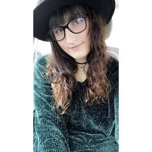 Meet your Posher, Mackenzie